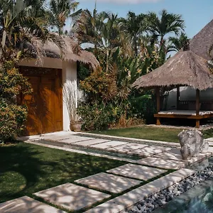 https://nyaman-villas-seminyak-bali.hotelsseminyak.net